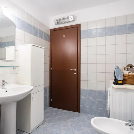 Znjan With Parking Split