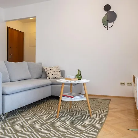 Znjan With Parking * 斯普利特