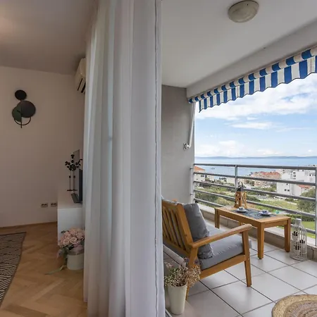 Znjan With Parking スプリト